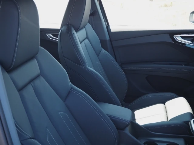 27126647_s